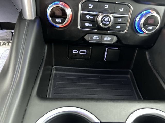 2023 GMC Yukon XL SLE