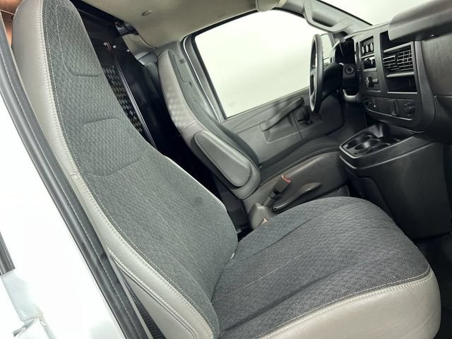 2025 GMC Savana Cargo Work Van