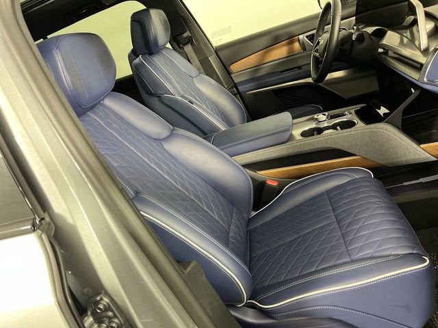 2026 Cadillac VISTIQ Premium Luxury
