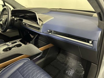2026 Cadillac VISTIQ Premium Luxury
