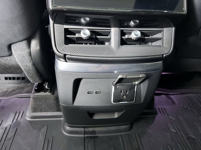2026 Cadillac VISTIQ Platinum
