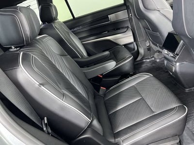 2026 Cadillac VISTIQ Platinum