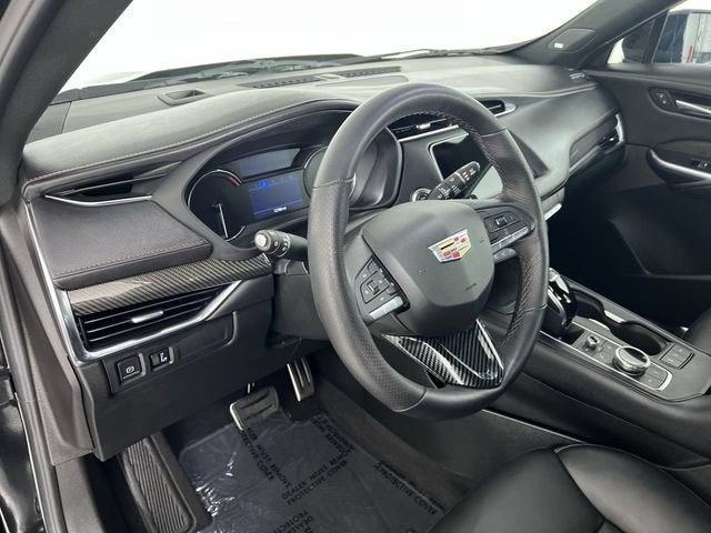 2022 Cadillac XT4 AWD Sport