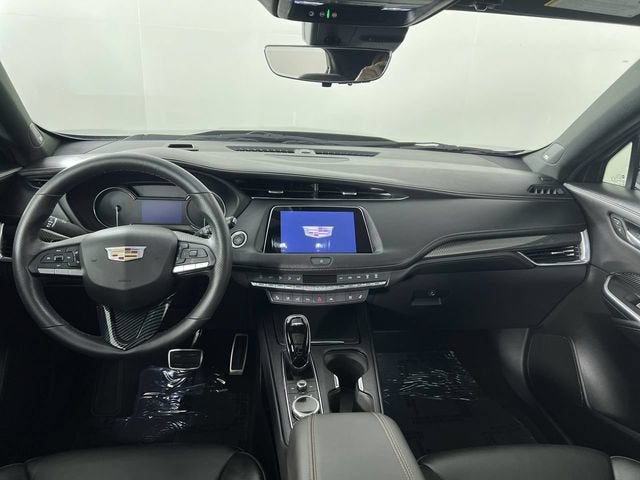 2022 Cadillac XT4 AWD Sport
