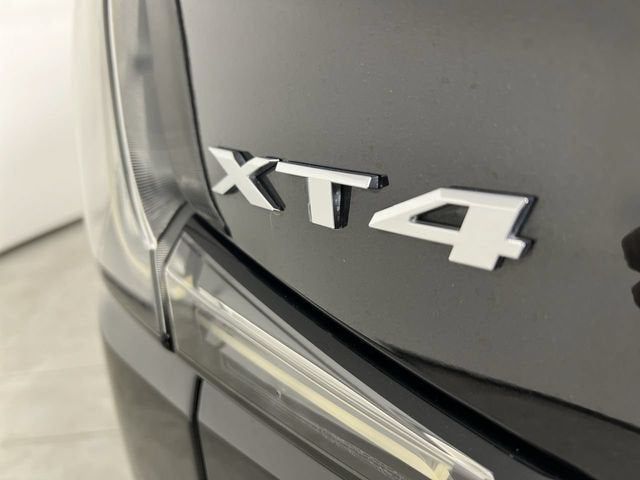 2022 Cadillac XT4 AWD Sport