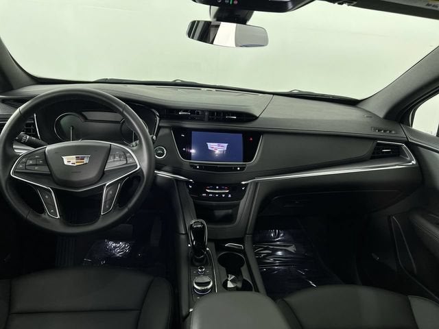 2026 Cadillac XT5 Luxury