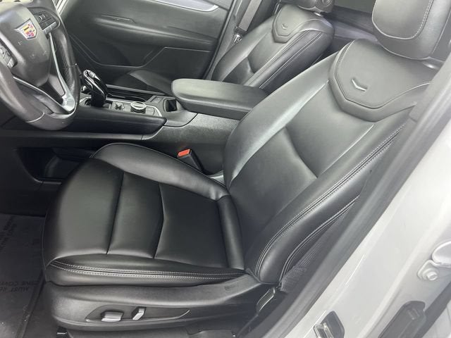 2024 Cadillac XT6 Luxury