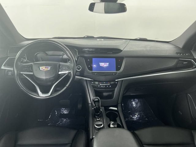 2024 Cadillac XT6 Luxury