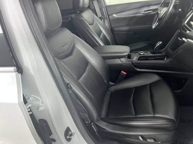 2024 Cadillac XT6 Luxury