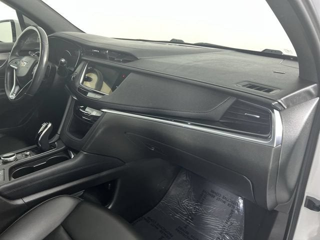 2024 Cadillac XT6 Luxury
