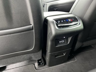 2024 Cadillac XT6 Luxury