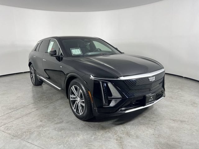 Used 2023 Cadillac LYRIQ Luxury with VIN 1GYKPMRK3PZ001076 for sale in Riverside, CA