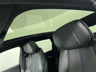 2025 Cadillac LYRIQ Luxury 1