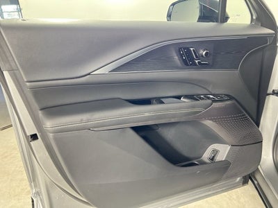 2025 Cadillac LYRIQ Luxury 1