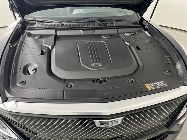 2024 Cadillac LYRIQ Luxury 1
