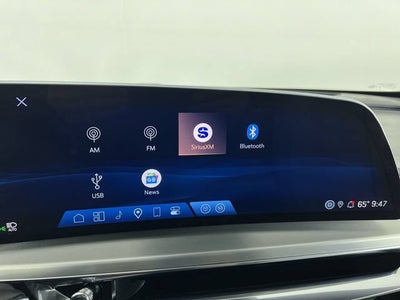 2024 Cadillac LYRIQ Luxury 2
