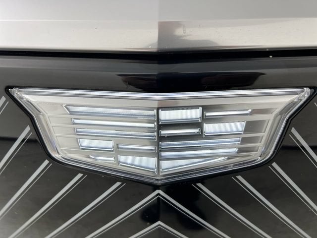 2024 Cadillac LYRIQ Luxury 2