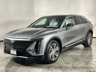 2024 Cadillac LYRIQ Luxury 2