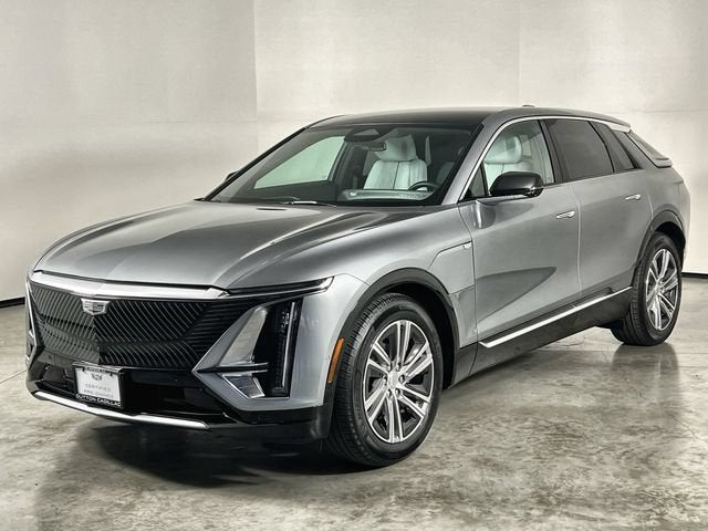 2024 Cadillac LYRIQ Luxury 2