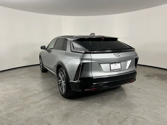 2024 Cadillac LYRIQ Luxury 2
