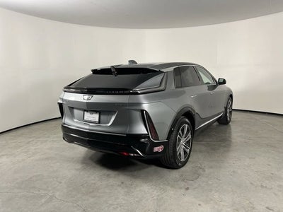 2024 Cadillac LYRIQ Luxury 2