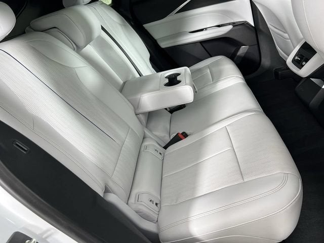 2024 Cadillac LYRIQ Sport 1
