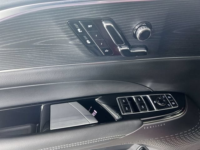 2025 Cadillac LYRIQ Sport 1