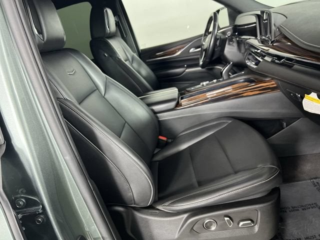 2024 Cadillac Escalade Luxury