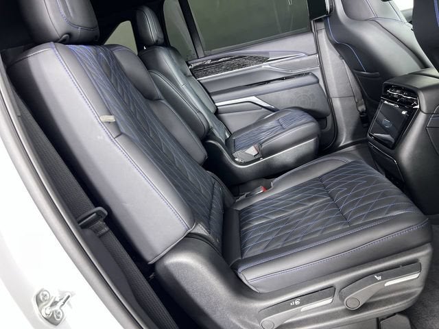 2025 Cadillac ESCALADE IQ Luxury 1