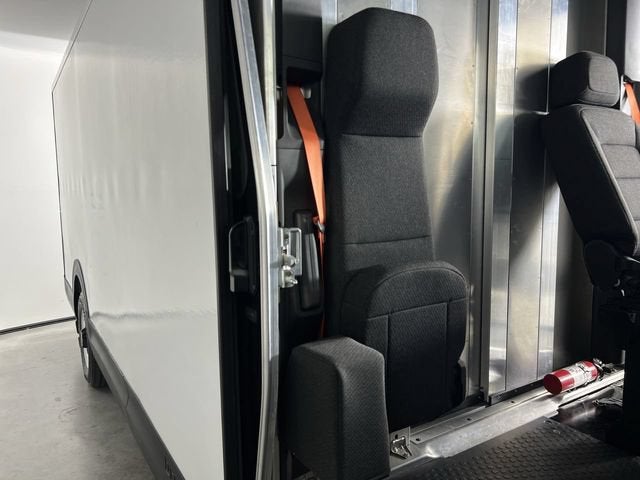 2024 BrightDrop Zevo 600 EJY