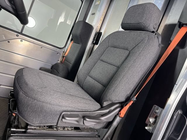 2024 BrightDrop Zevo 600 EJY