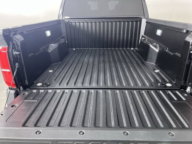 2026 Toyota Tacoma 4WD SR5