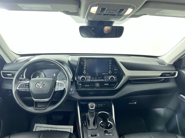 2022 Toyota Highlander Hybrid XLE