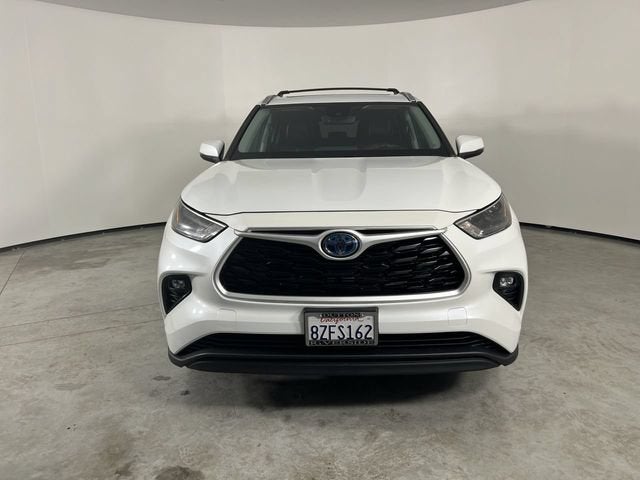 2022 Toyota Highlander Hybrid XLE