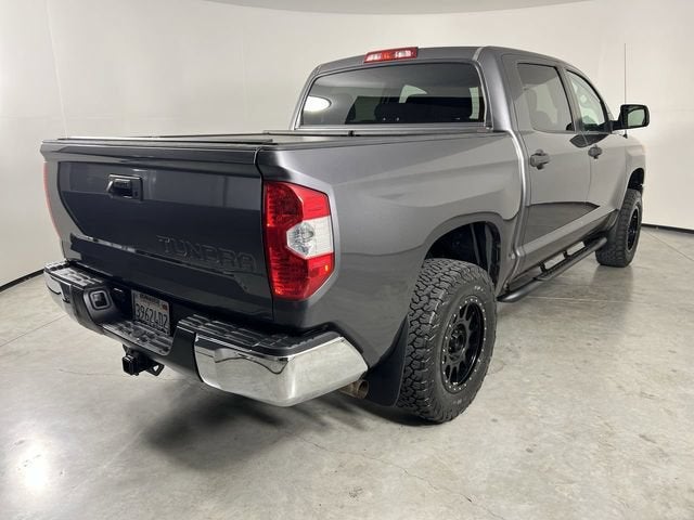 2017 Toyota Tundra SR5 5.7L V8