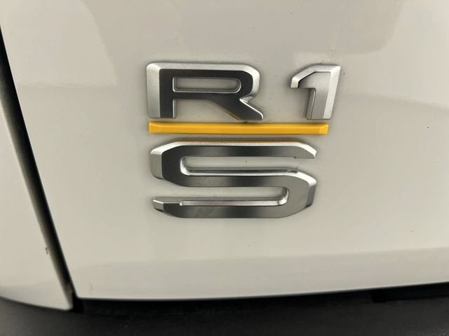 2024 RIVIAN R1S Adventure