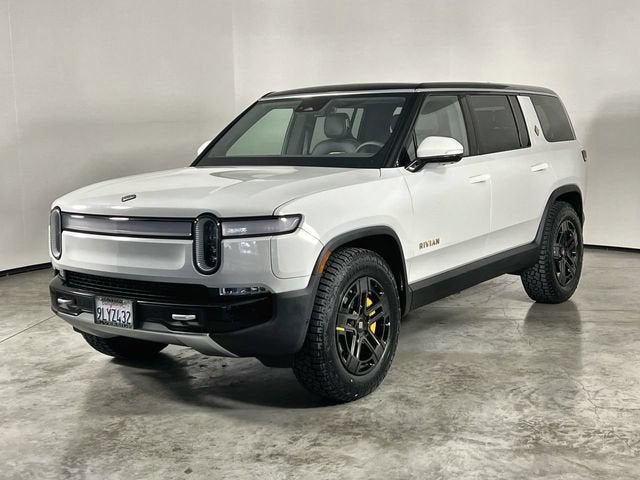 2024 RIVIAN R1S Adventure
