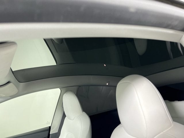 2023 Tesla Model Y Long Range - Photo 17