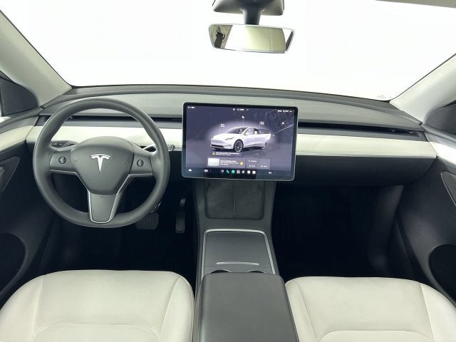 2023 Tesla Model Y Long Range - Photo 19