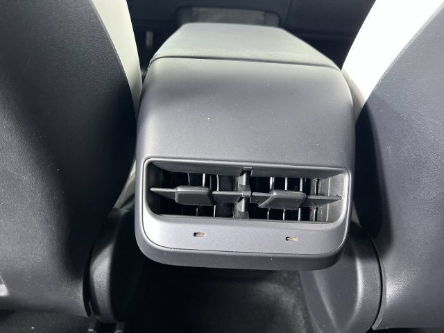 2023 Tesla Model Y Long Range - Photo 20