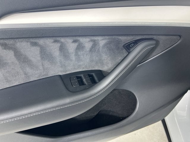 2023 Tesla Model Y Long Range - Photo 22