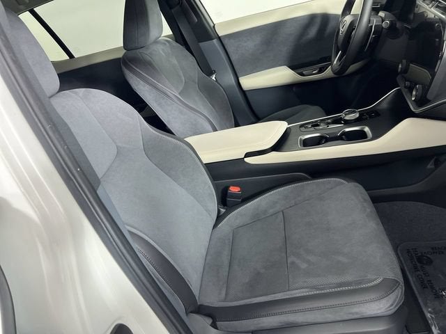2023 Lexus RZ 450e Luxury