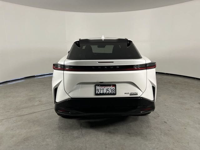 2023 Lexus RZ 450e Luxury