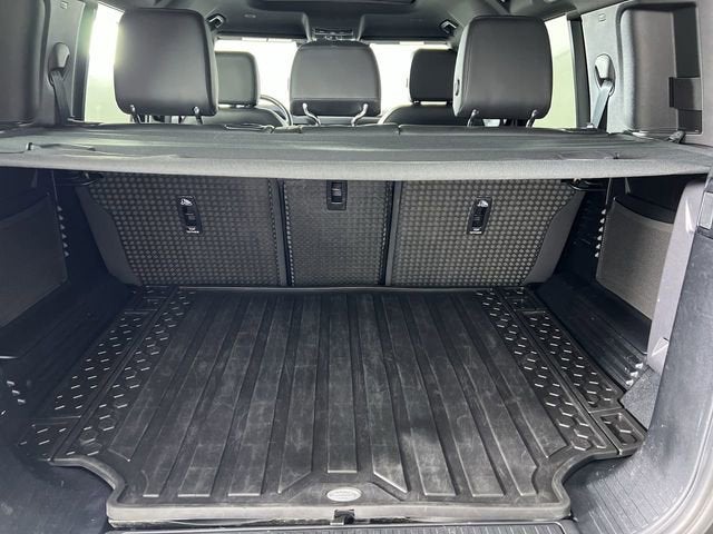 2023 Land Rover Defender S