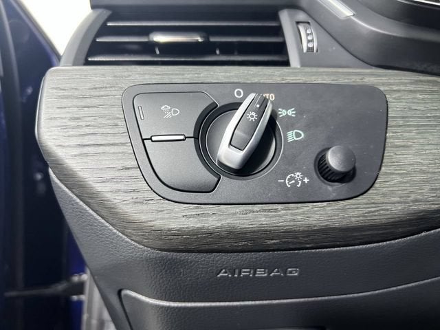 2019 Audi A4 40 Titanium Premium