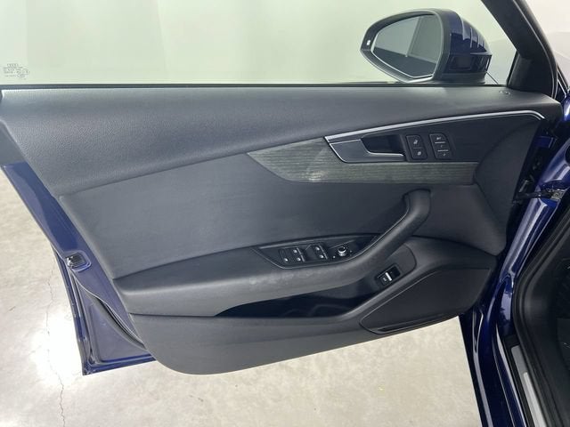 2019 Audi A4 40 Titanium Premium
