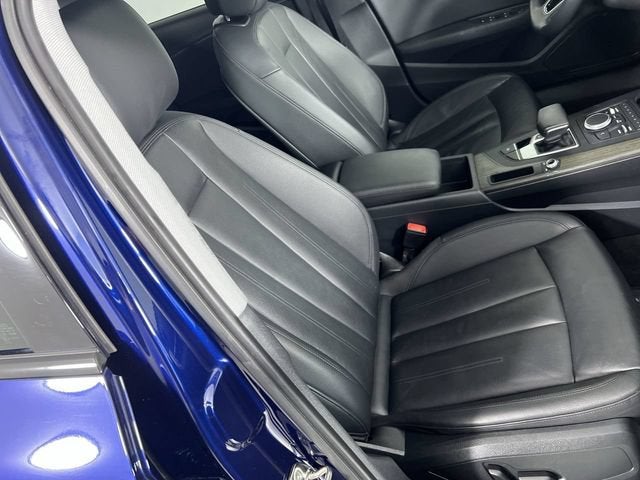2019 Audi A4 40 Titanium Premium